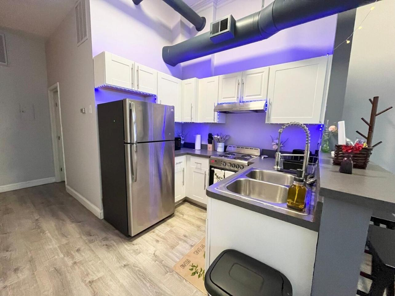 Local Modern Getaway - Ground Floor Lejlighed Cleveland Eksteriør billede
